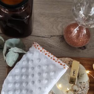 Gant&#x20;magique&#x20;D&#x00E9;maquillant
